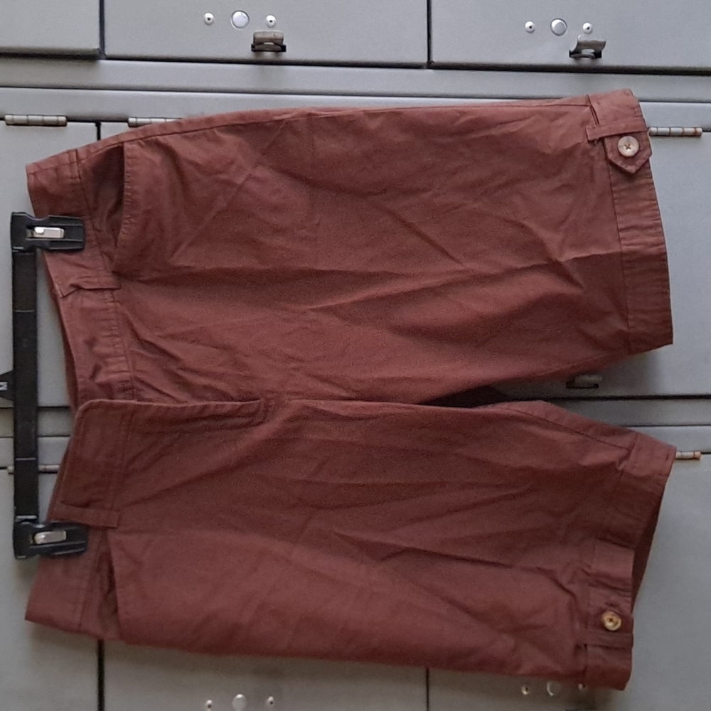 Dress barn ladies brown shorts size 12